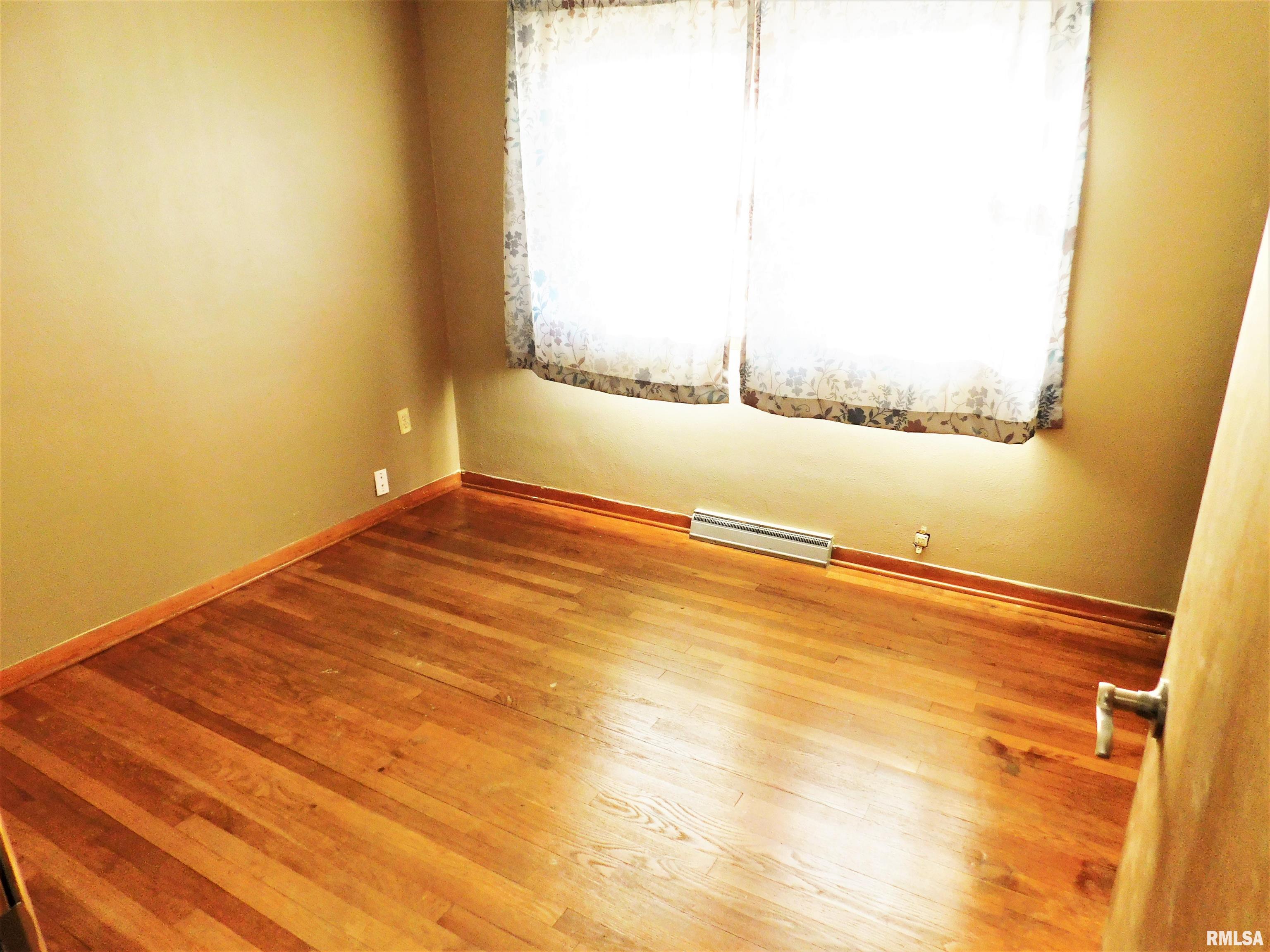 6 Walberta Drive Rochester, IL 62563 - Photo 7 of 24