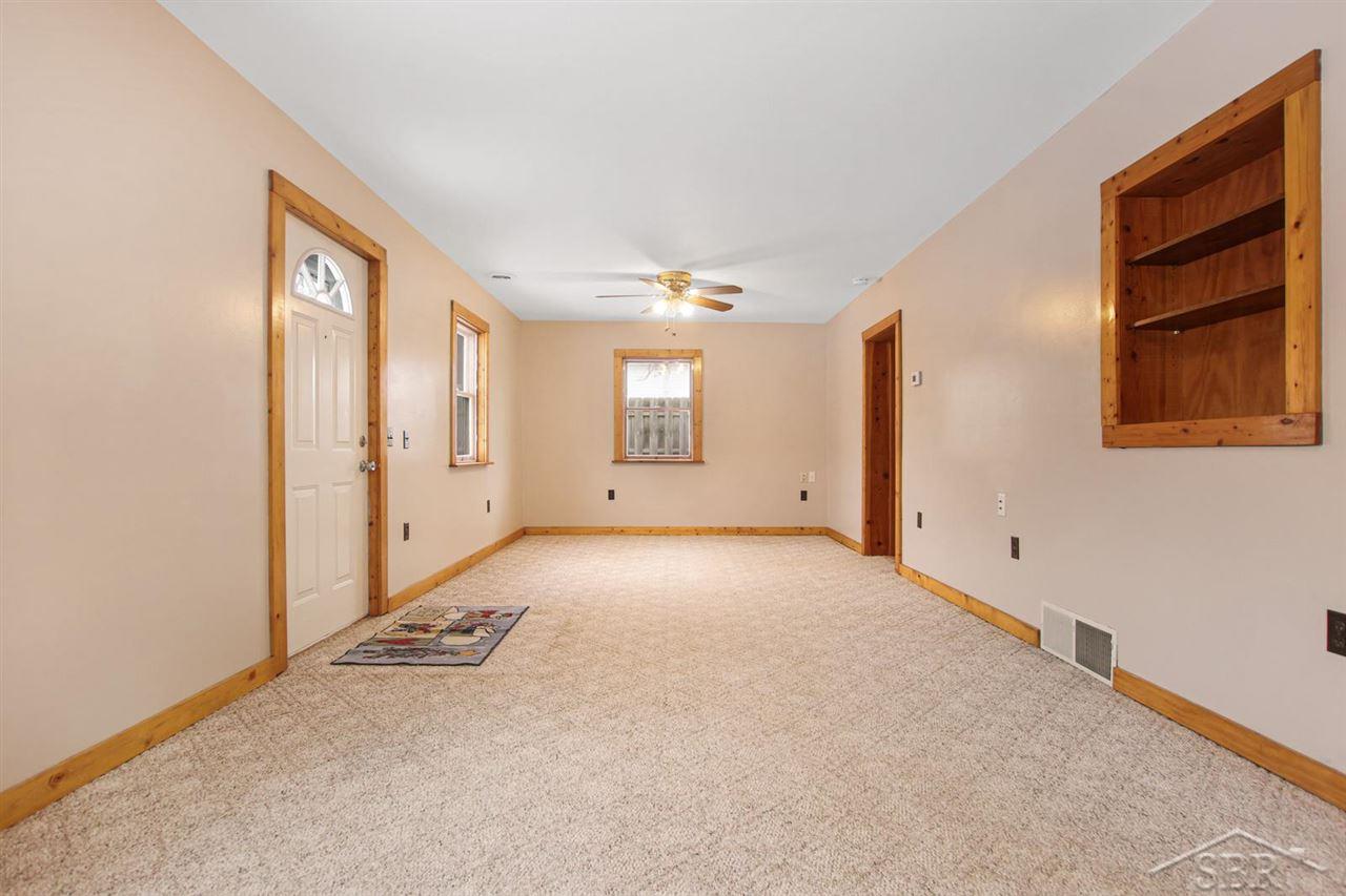 1555 South Hemlock Road Hemlock, MI 48626 - Photo 8 of 41 50066402-7.JPG