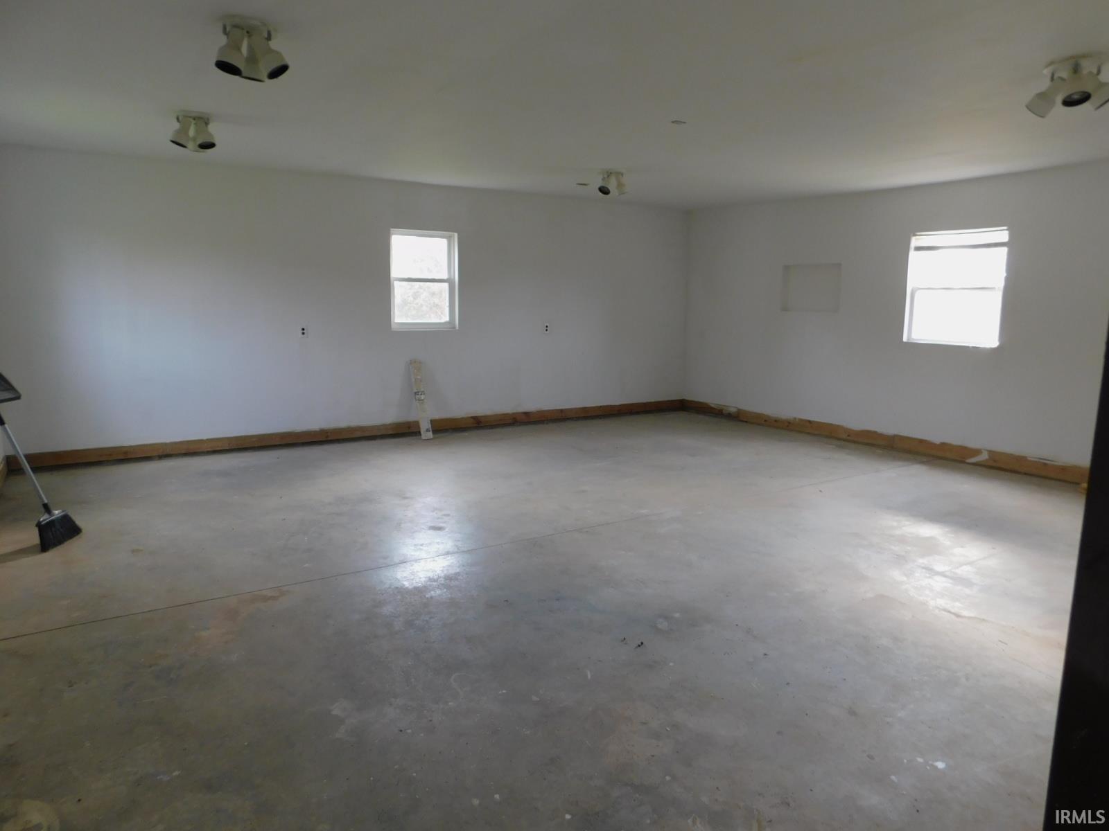 11005 East Wagner Road Solsberry, IN 47459 - Photo 11 of 16