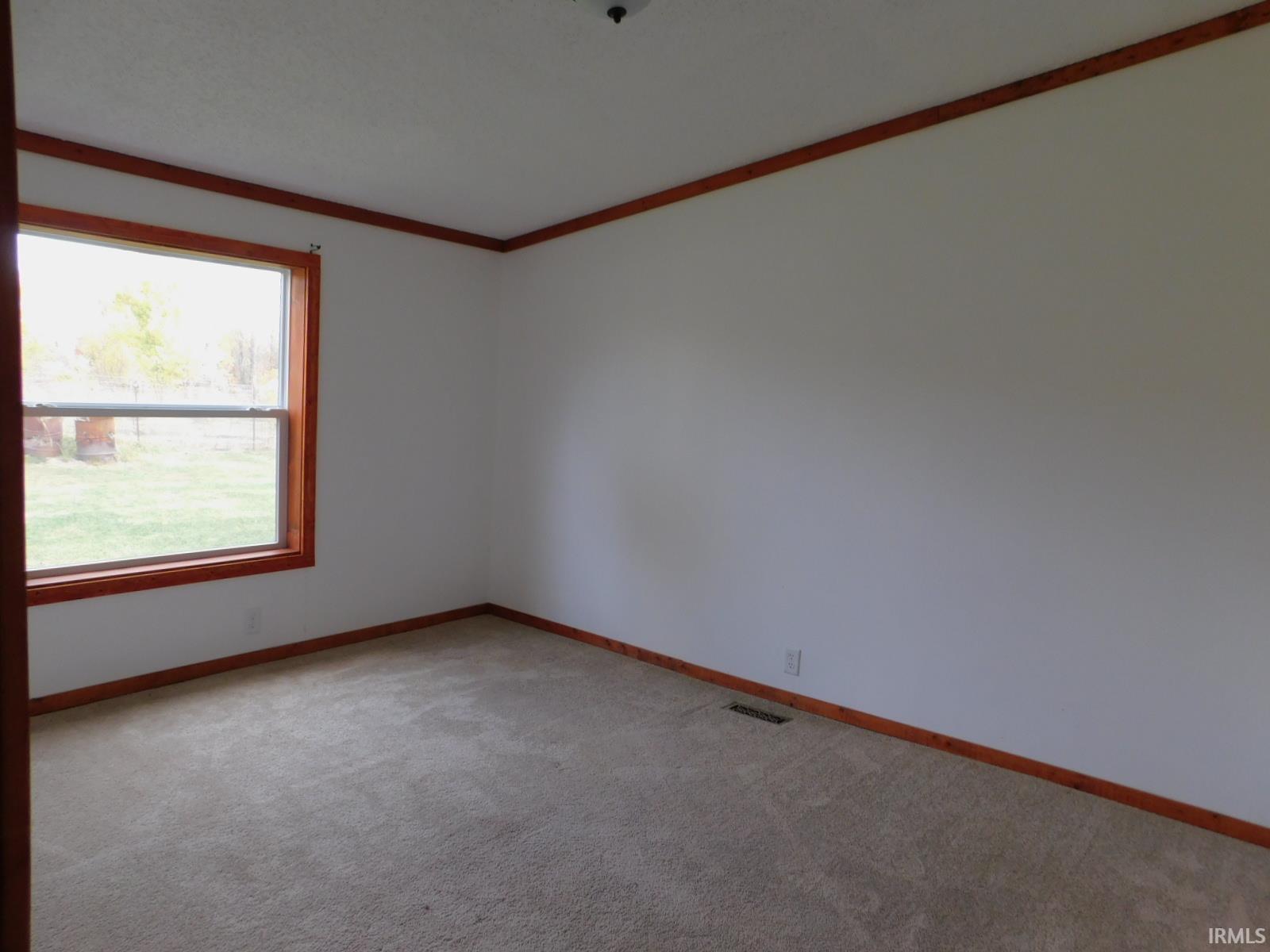 11005 East Wagner Road Solsberry, IN 47459 - Photo 10 of 16