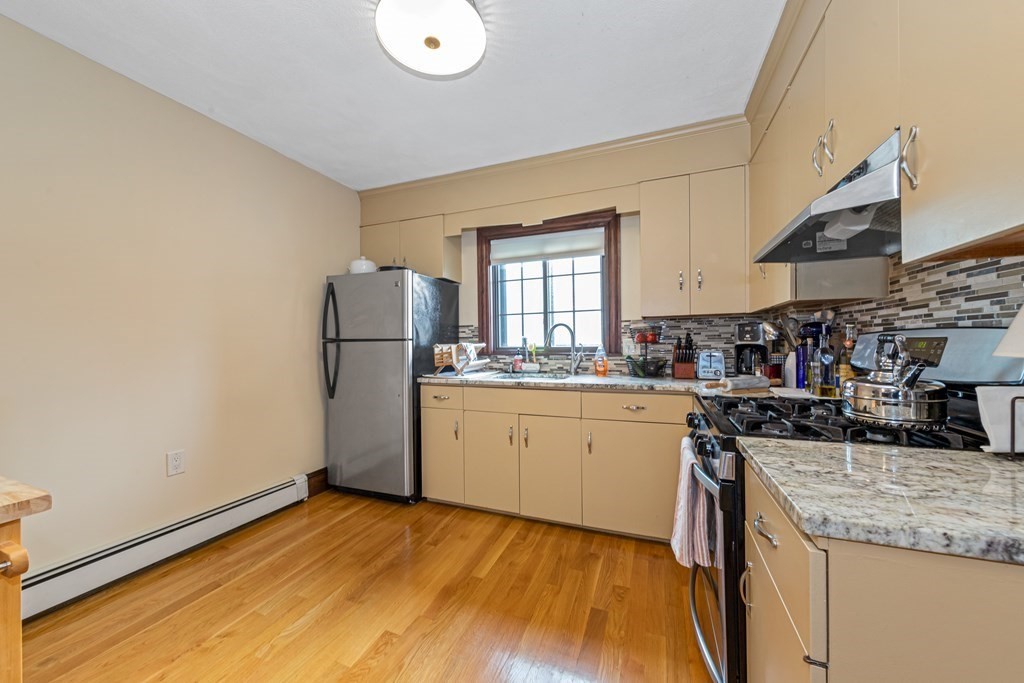 39 Cottage Park Road Winthrop, MA 02152 - Photo 8 of 41 Gallery Image 8