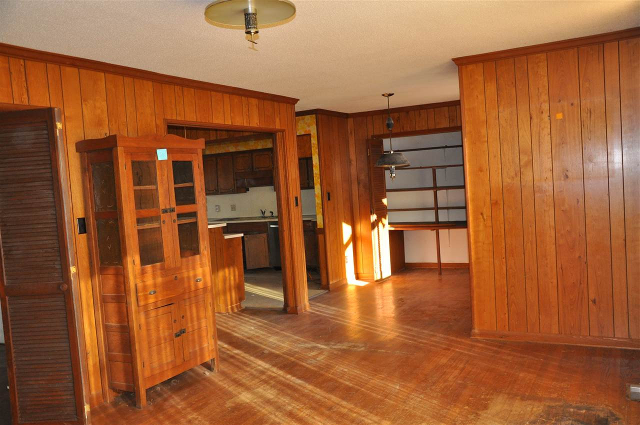 1200 Bancroft Street Raleigh, NC 27612 - Photo 10 of 16 Open to kitchen and bar area; Huge pantry!! Breakfast