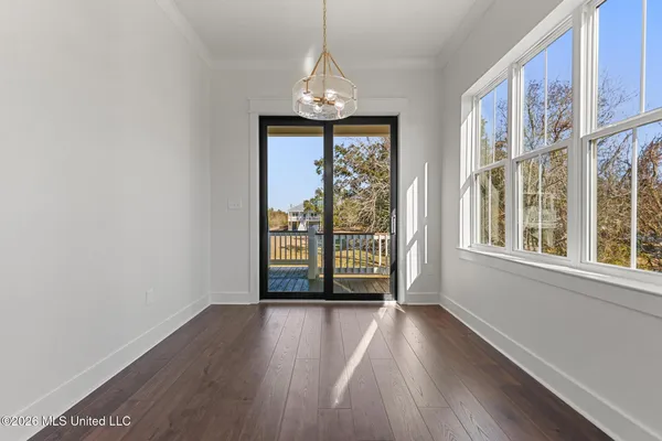 $799,500 | 423 South Girard Avenue, Long Beach, MS 39560