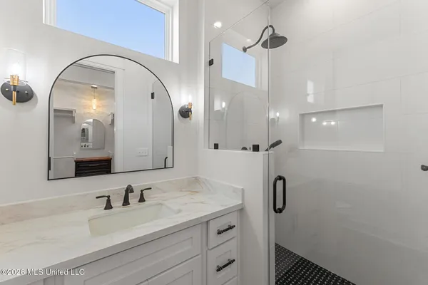$799,500 | 423 South Girard Avenue, Long Beach, MS 39560