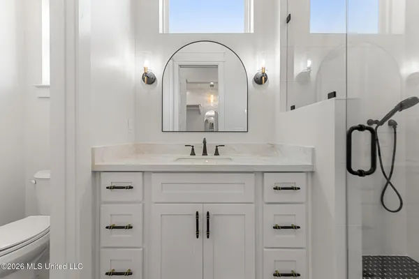 $799,500 | 423 South Girard Avenue, Long Beach, MS 39560