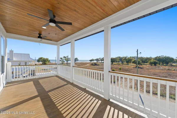 $799,500 | 423 South Girard Avenue, Long Beach, MS 39560
