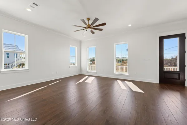 $799,500 | 423 South Girard Avenue, Long Beach, MS 39560
