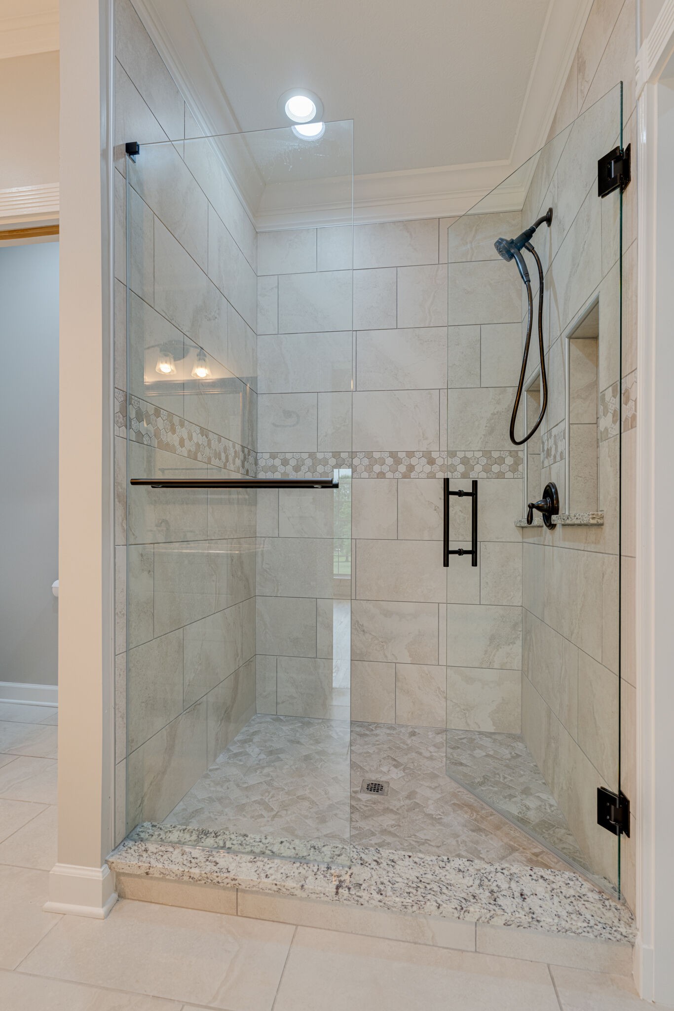 115 Rock Bridge Road Gallatin, TN 37066 - Photo 30 of 70 a bathroom with a shower