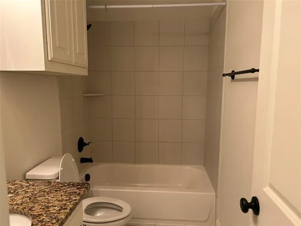 a bathroom with a tub