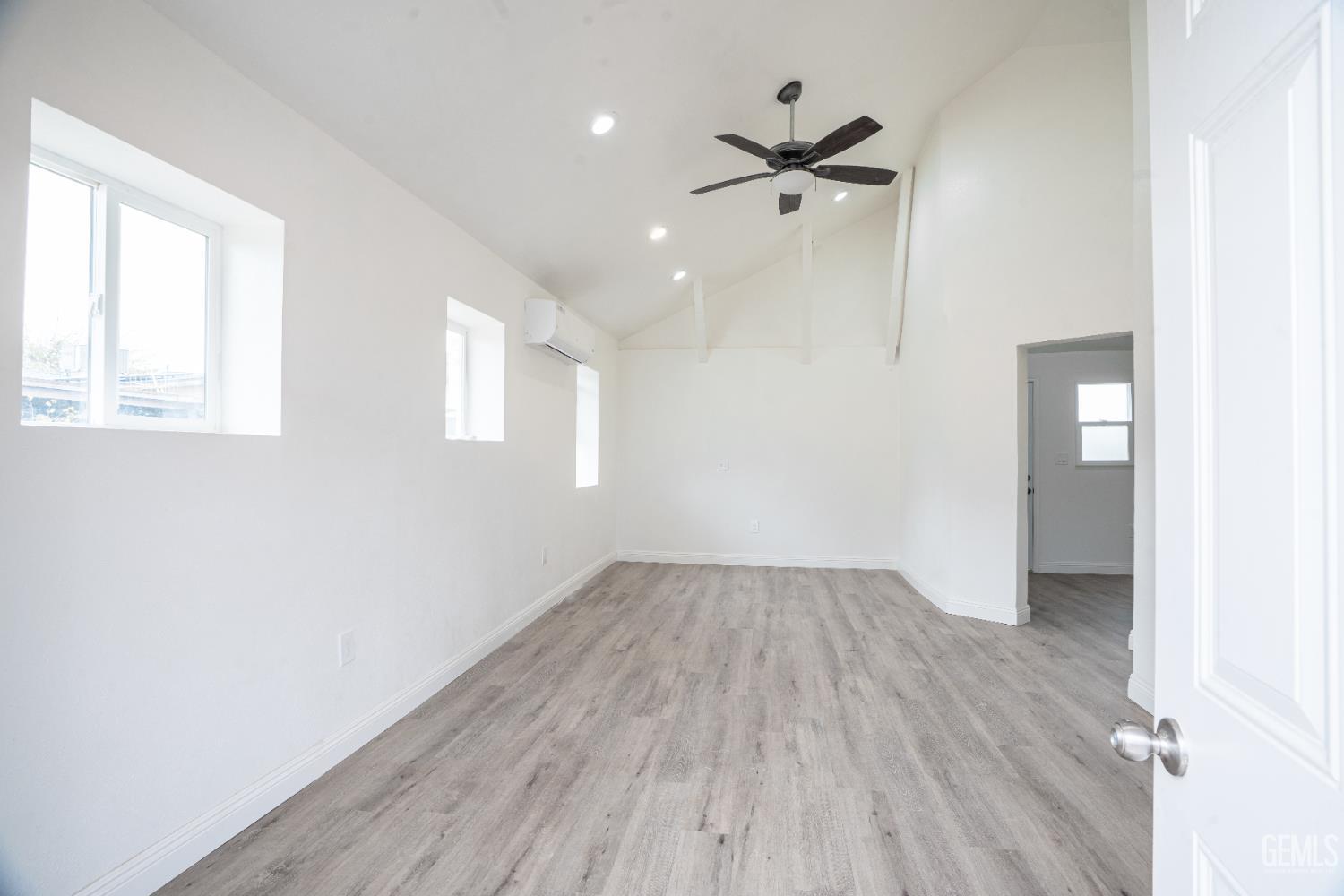 Undisclosed Address Bakersfield, CA 93307 - Photo 20 of 23 Gallery Image 20