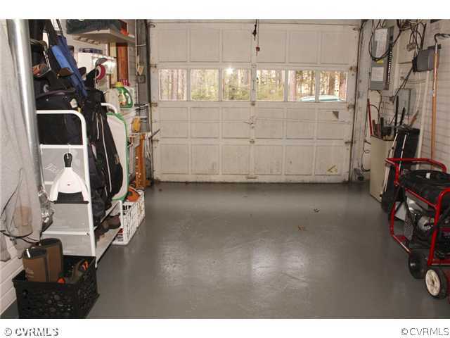 9100 River Road Henrico, VA 23229 - Photo 24 of 24 a view of a room with gym equipment