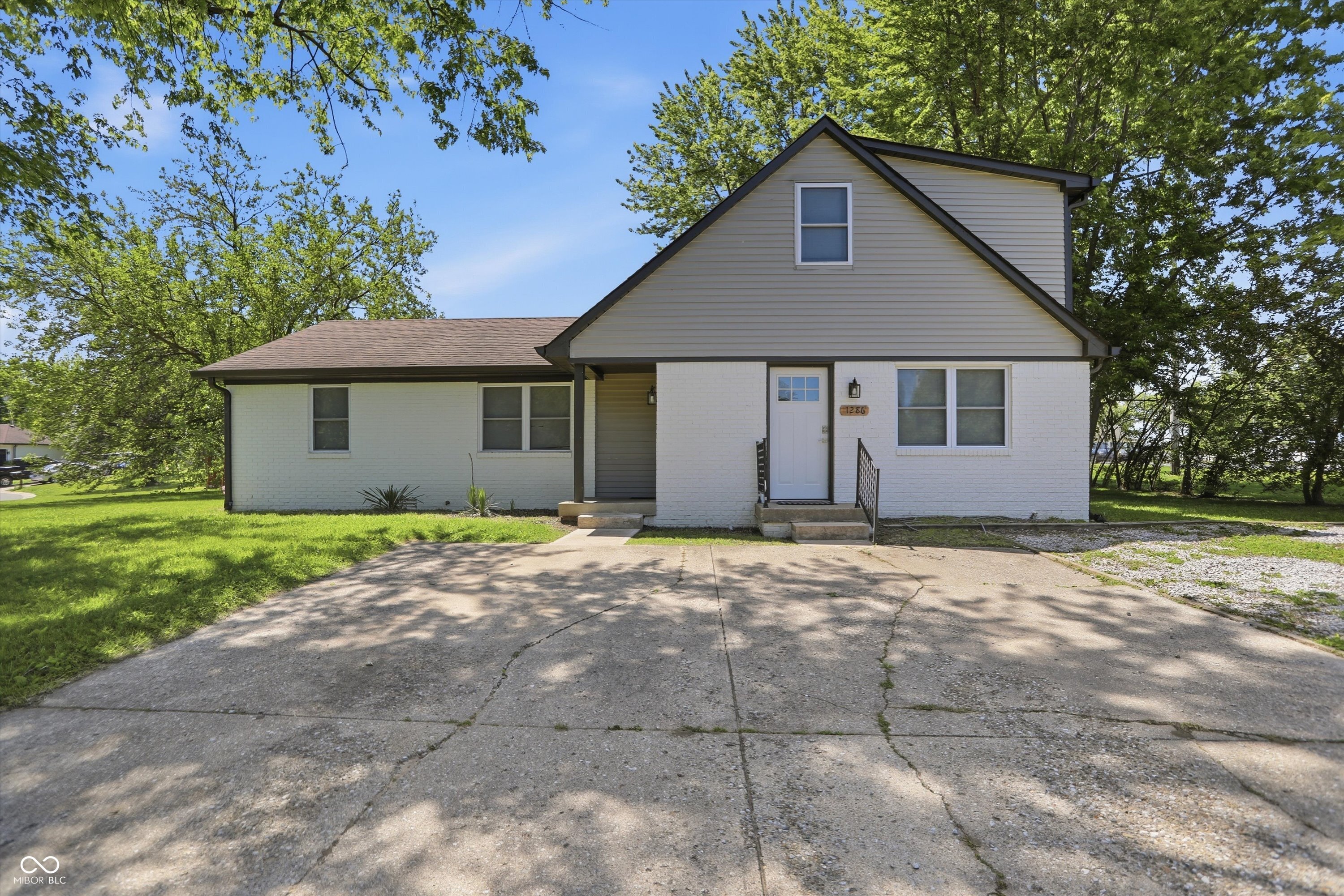 1280 Stonegate Road Greenwood, IN 46142 - Photo 1 of 57