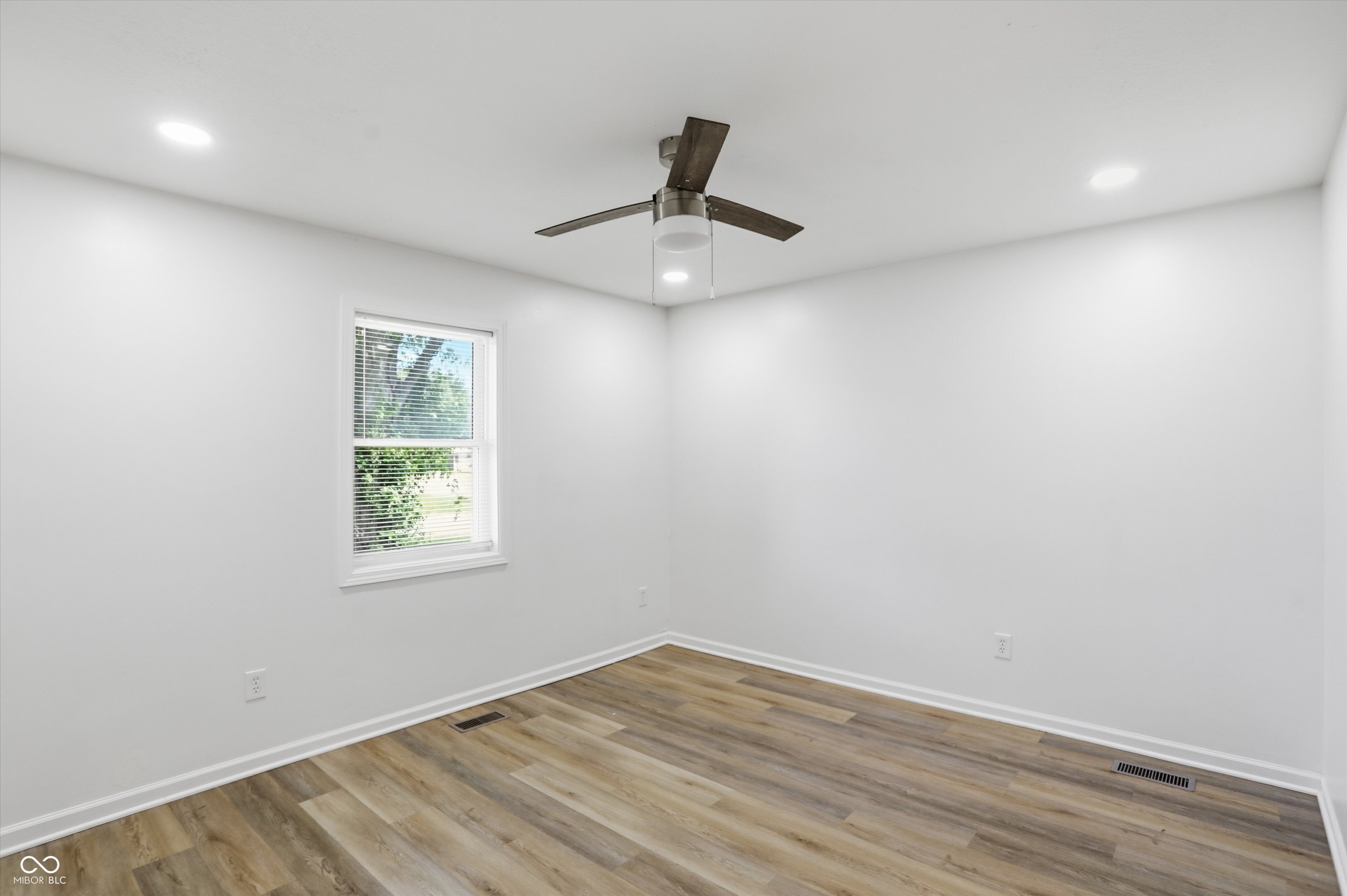 1280 Stonegate Road Greenwood, IN 46142 - Photo 41 of 57