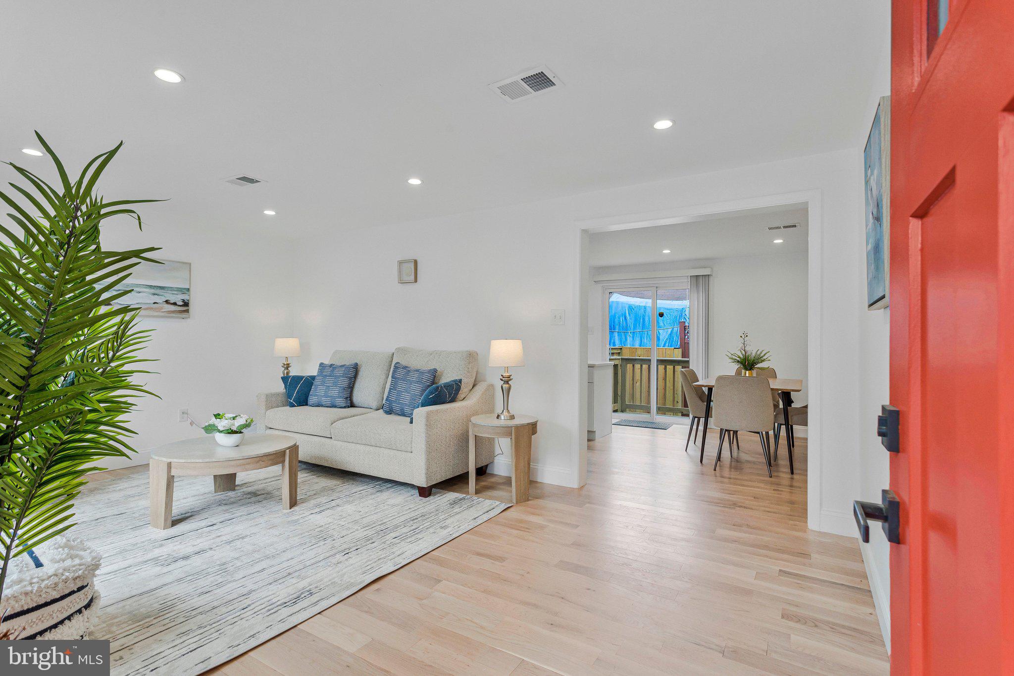 3365 Arundel On The Bay Road Annapolis, MD 21403 - Photo 4 of 47 Interior