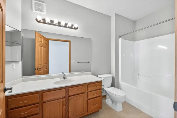 $250,000 | 1900 Rush Lake Trail, Unit 232, New Brighton, MN 55112