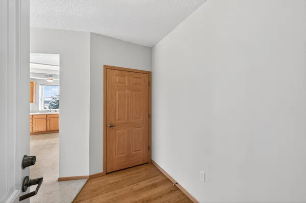 $250,000 | 1900 Rush Lake Trail, Unit 232, New Brighton, MN 55112