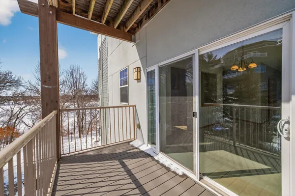 $250,000 | 1900 Rush Lake Trail, Unit 232, New Brighton, MN 55112