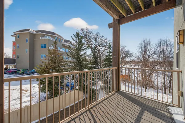 $250,000 | 1900 Rush Lake Trail, Unit 232, New Brighton, MN 55112