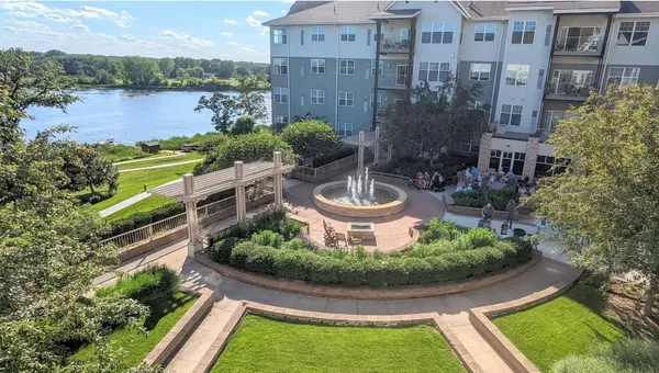 $250,000 | 1900 Rush Lake Trail, Unit 232, New Brighton, MN 55112