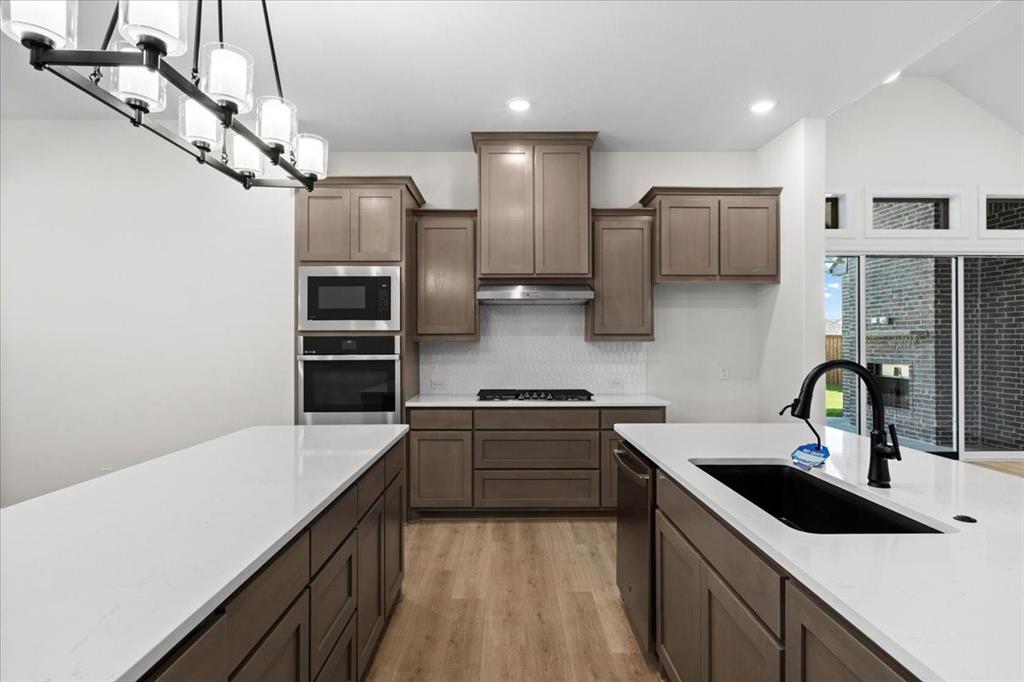 241 Bee Balm Road McKinney, TX 75071 - Photo 13 of 37 Representative