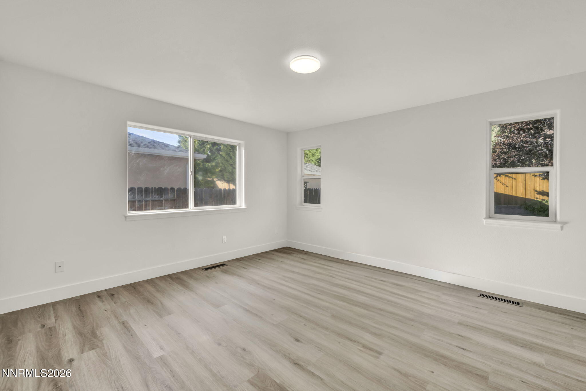 1558 Divot Road Carson City, NV 89701 - Photo 11 of 43 52-web-or-mls-1558-divot-rd