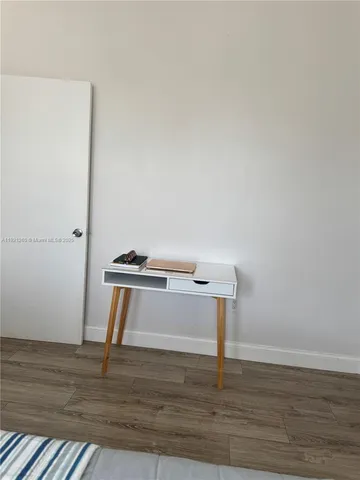 $3,000 | 536 14th Street, Unit 304, Miami Beach, FL 33139