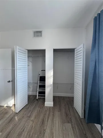 $3,000 | 536 14th Street, Unit 304, Miami Beach, FL 33139