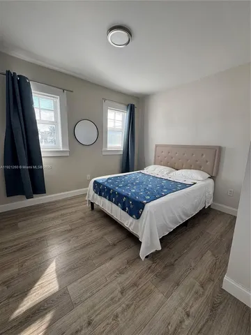 $3,000 | 536 14th Street, Unit 304, Miami Beach, FL 33139