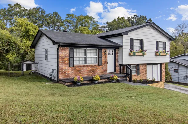 $285,000 | 3015 Towerway Drive, Chattanooga, TN 37406
