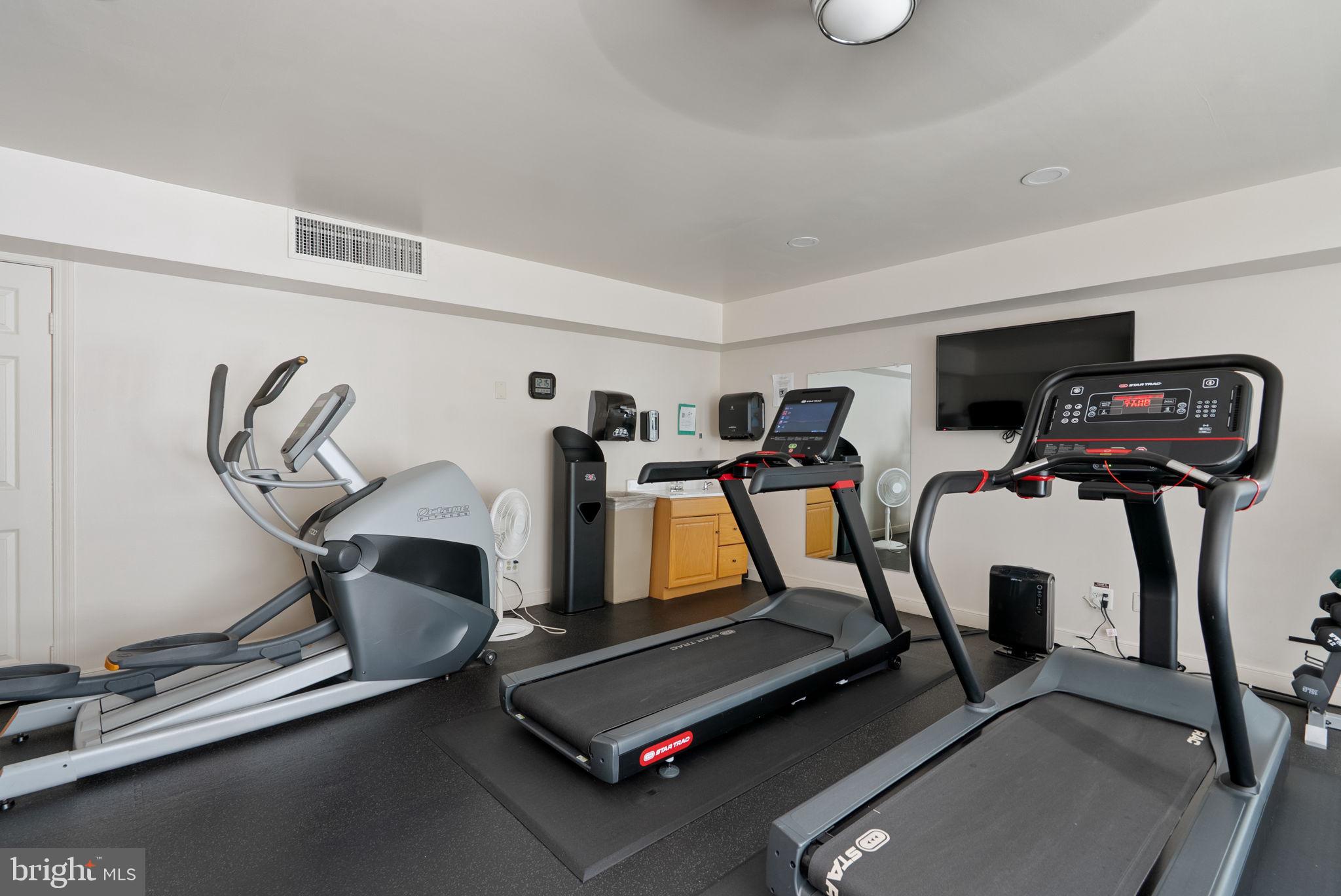 11420 Strand Drive, Unit R010 Rockville, MD 20852 - Photo 43 of 56 Community