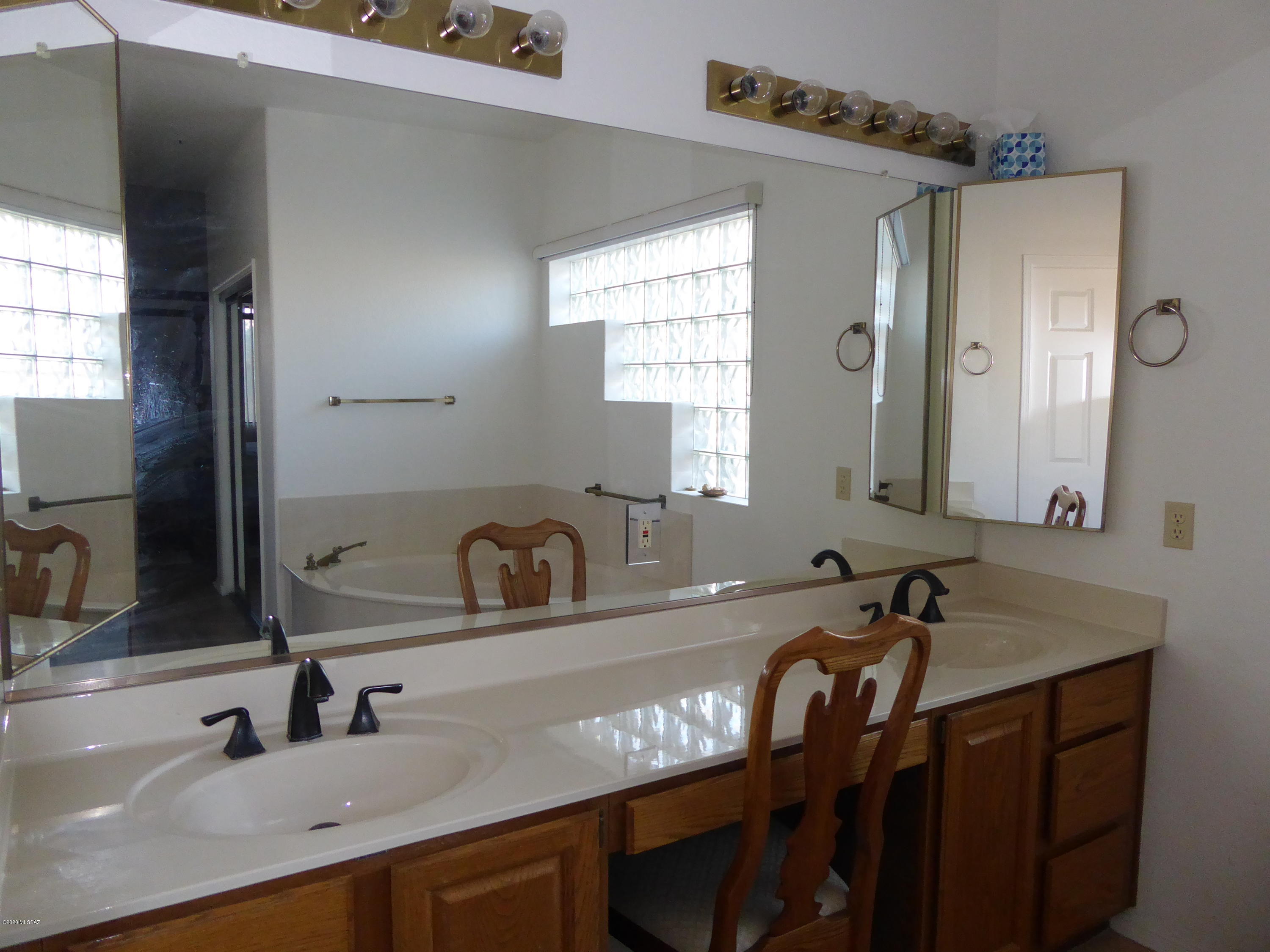 1421 North Bank Swallow Road Green Valley, AZ 85614 - Photo 22 of 31 Gallery Image 22