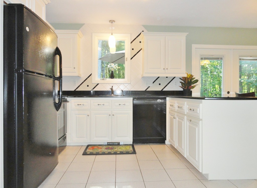 111 Mason Road Holden, MA 01522 - Photo 10 of 30