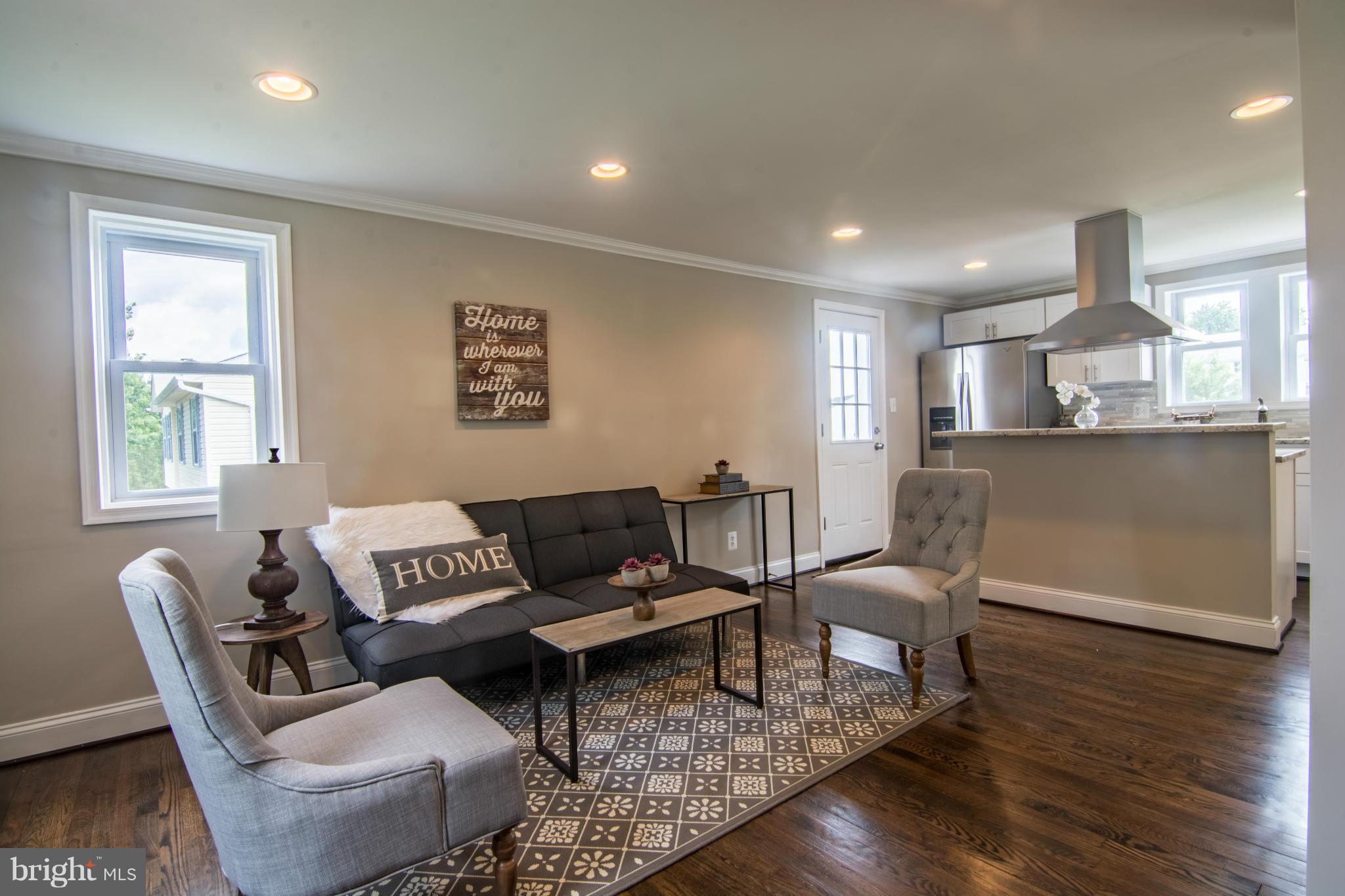 8601 Daytona Road Baltimore, MD 21237 - Photo 2 of 28 Living Room