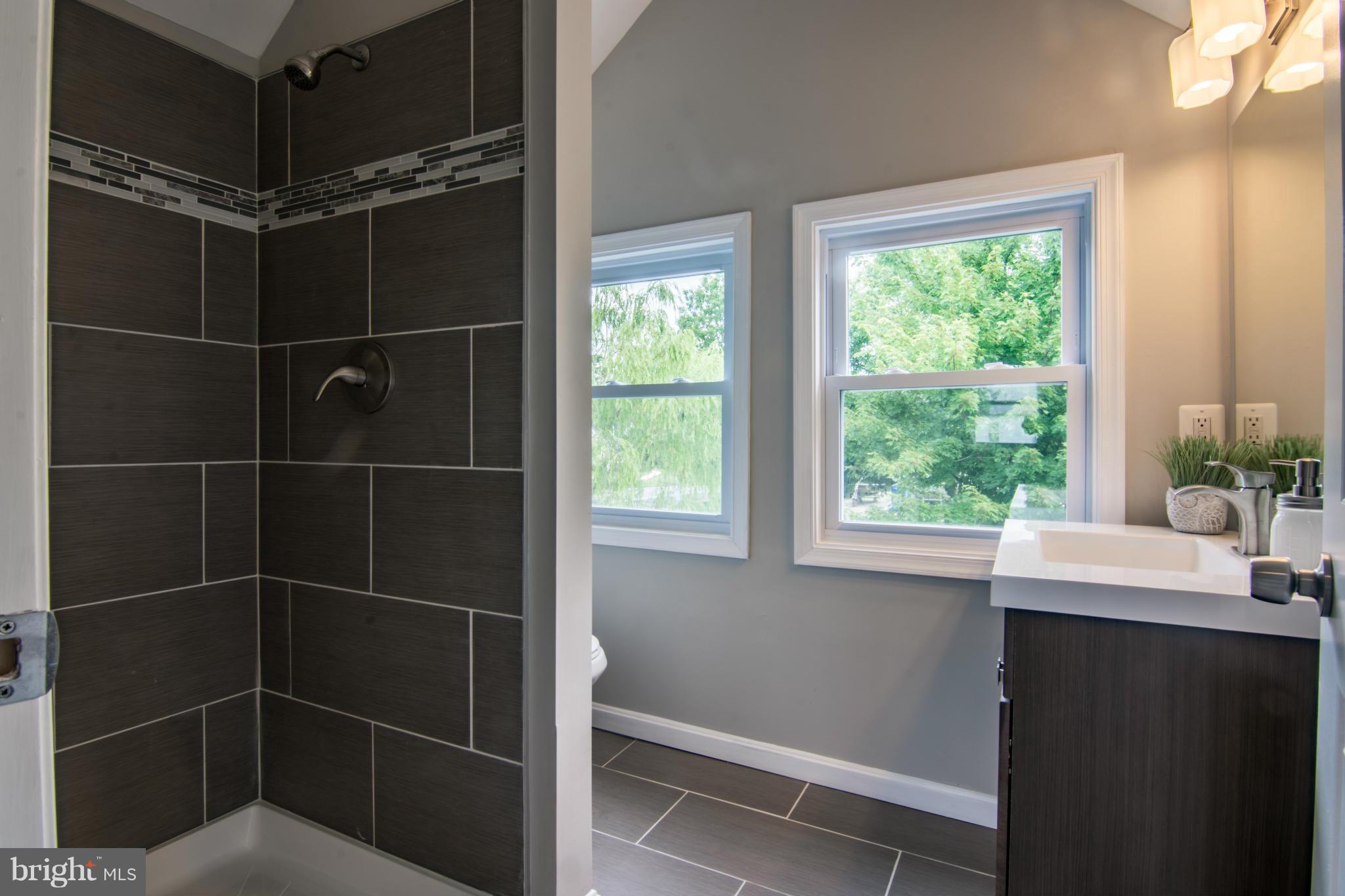 8601 Daytona Road Baltimore, MD 21237 - Photo 16 of 28 Bath (Master)