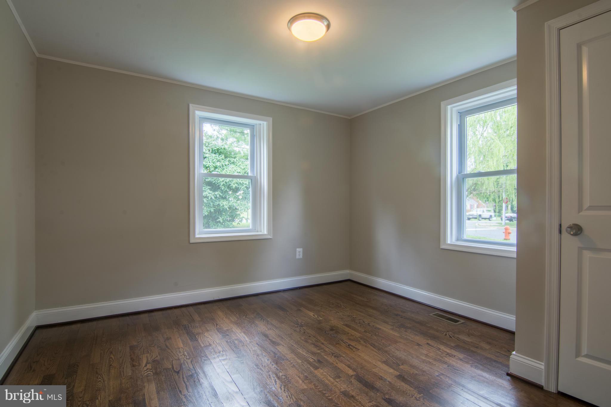 8601 Daytona Road Baltimore, MD 21237 - Photo 19 of 28 Interior (General)