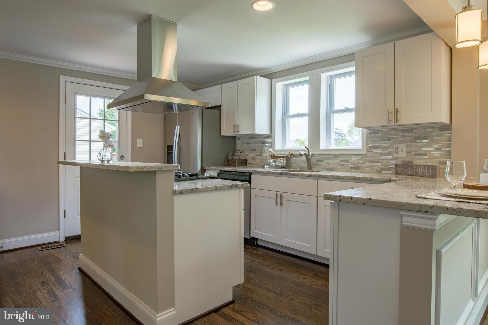 8601 Daytona Road Baltimore, MD 21237 - Photo 6 of 28 Kitchen
