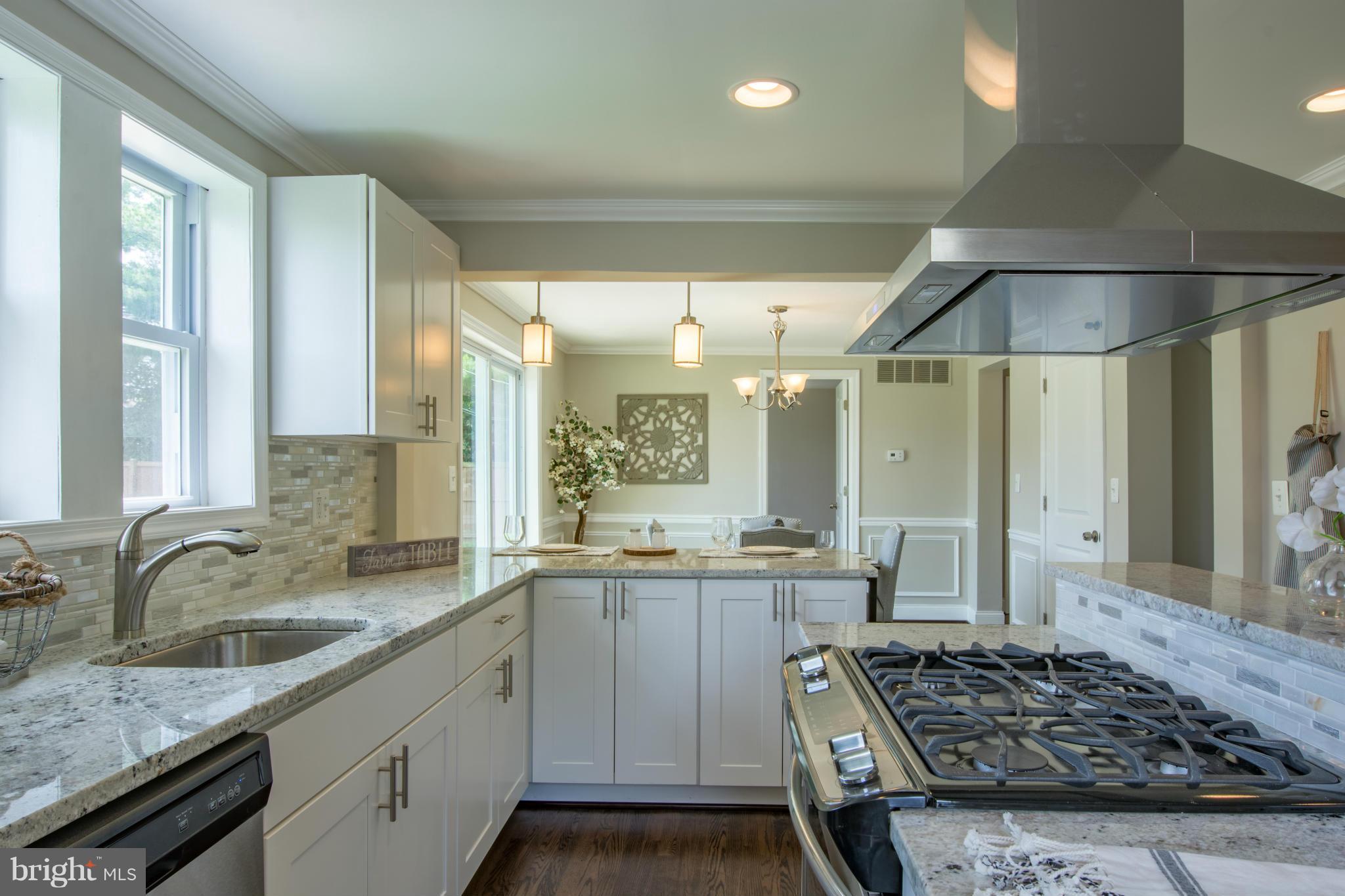 8601 Daytona Road Baltimore, MD 21237 - Photo 9 of 28 Kitchen