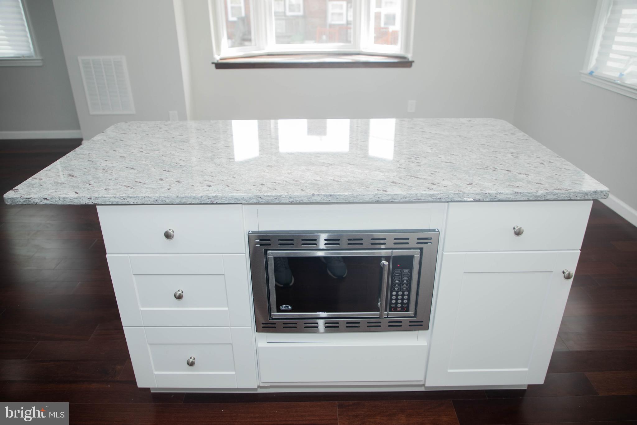1249 Glenhaven Road Baltimore, MD 21239 - Photo 5 of 33 Gallery Image 5