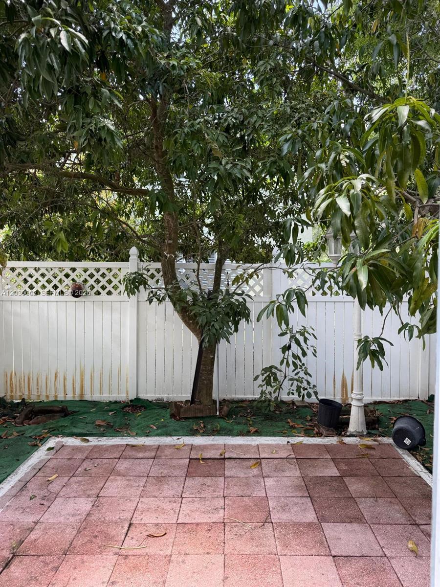 136 Hidden Ct Road, Unit 22D Hollywood, FL 33023 - Photo 9 of 9