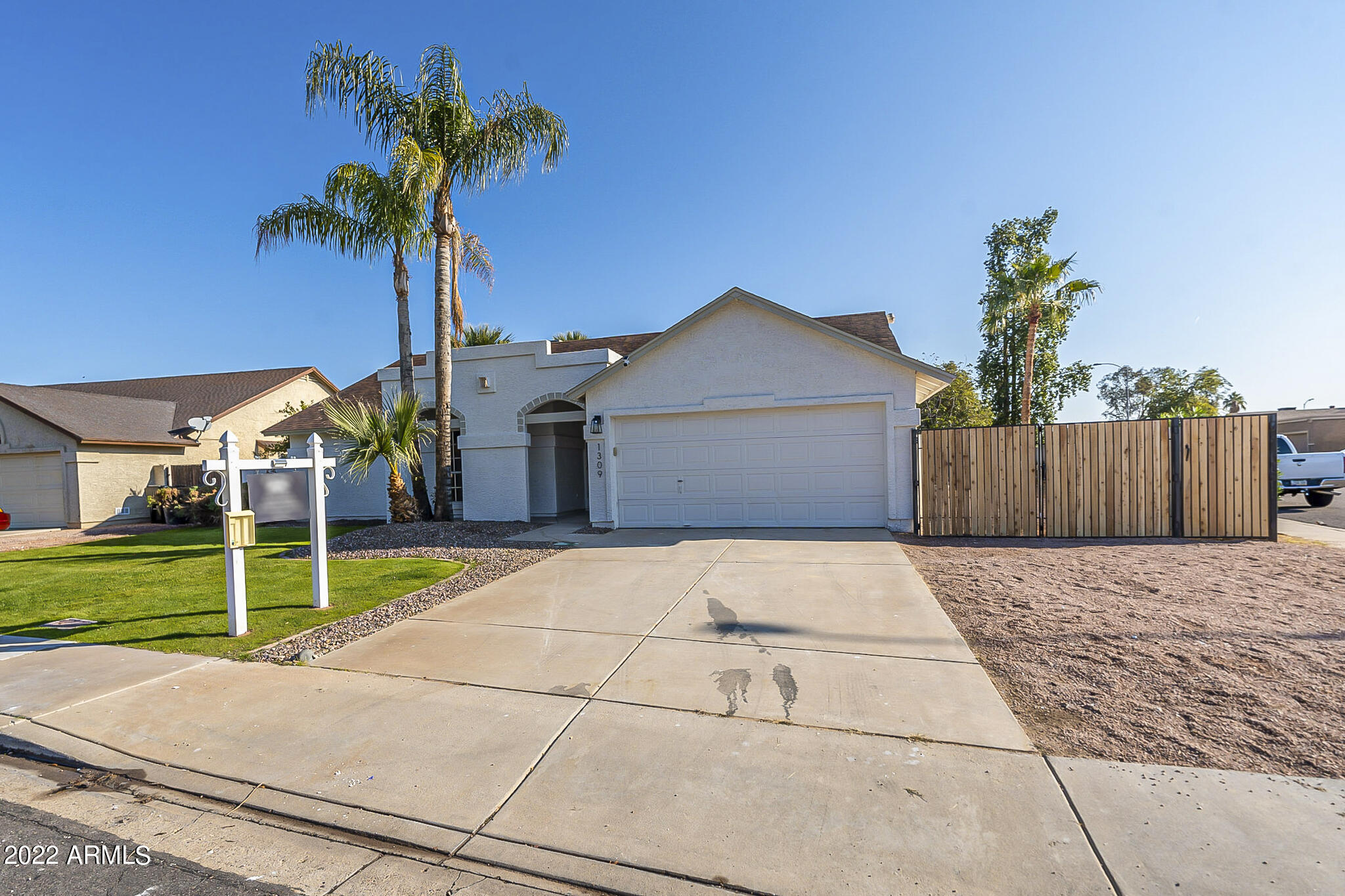 1309 North Rochester Mesa, AZ 85205 - Photo 3 of 37 Rochester-3