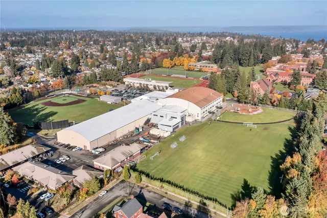 $712,500 | 3421 North 8th Street, Tacoma, WA 98406