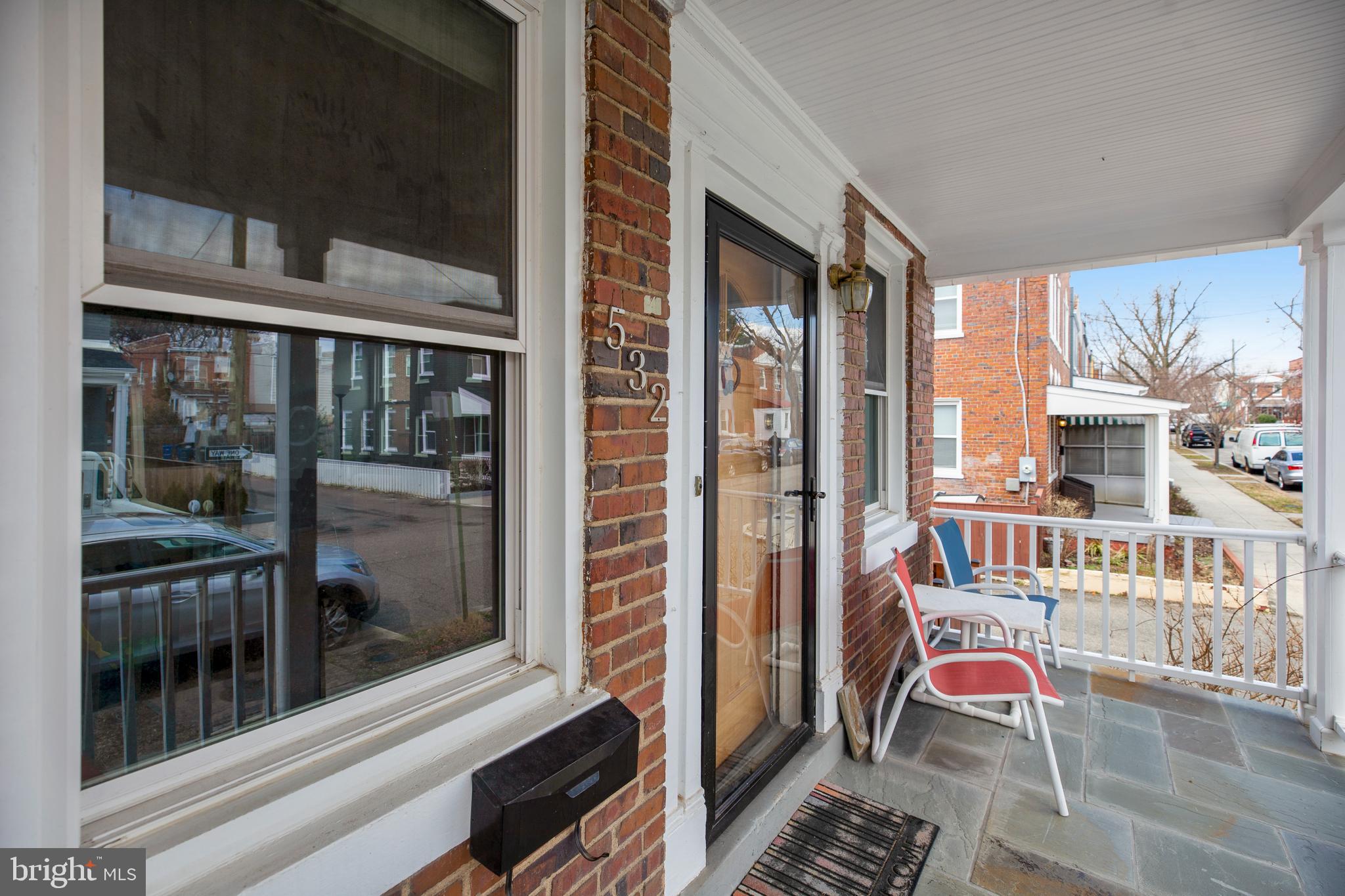 532 Roxboro Place Northwest Washington, DC 20011 - Photo 2 of 23