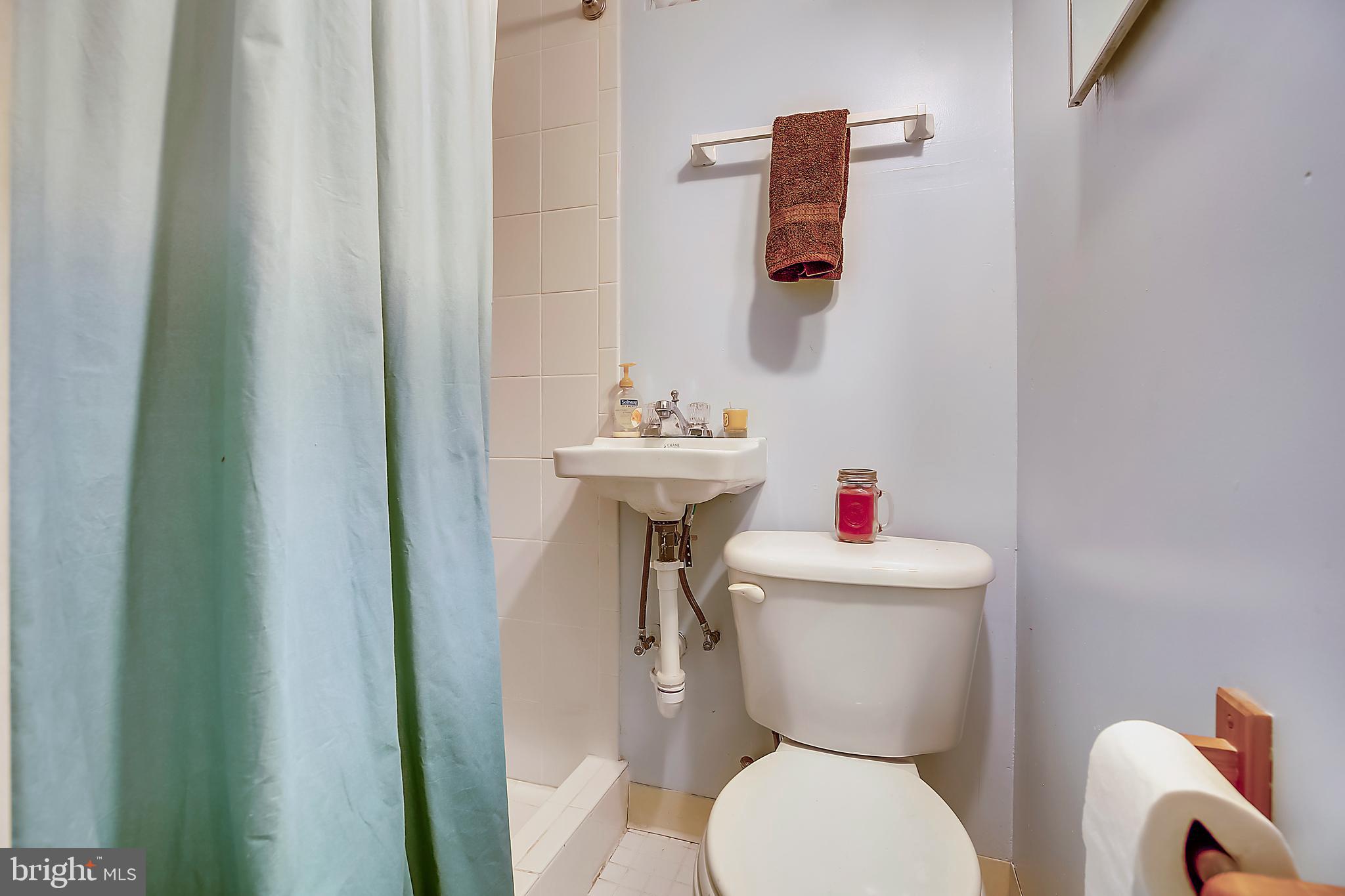 532 Roxboro Place Northwest Washington, DC 20011 - Photo 20 of 23