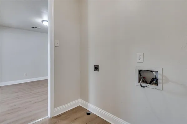 $175,000 | 2415 Bethurum Avenue, Dallas, TX 75215