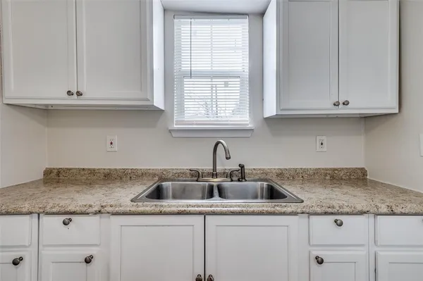 $175,000 | 2415 Bethurum Avenue, Dallas, TX 75215