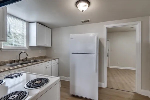 $175,000 | 2415 Bethurum Avenue, Dallas, TX 75215