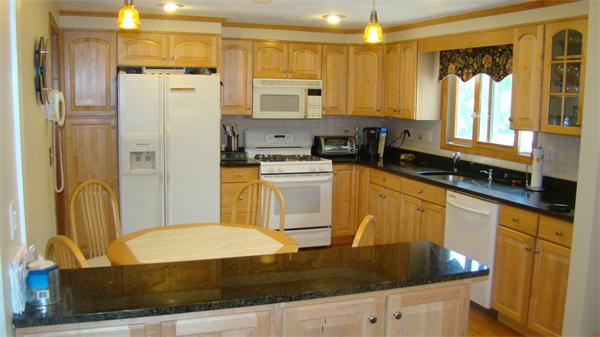 9 Wentworth Road Peabody, MA 01960 - Photo 8 of 13