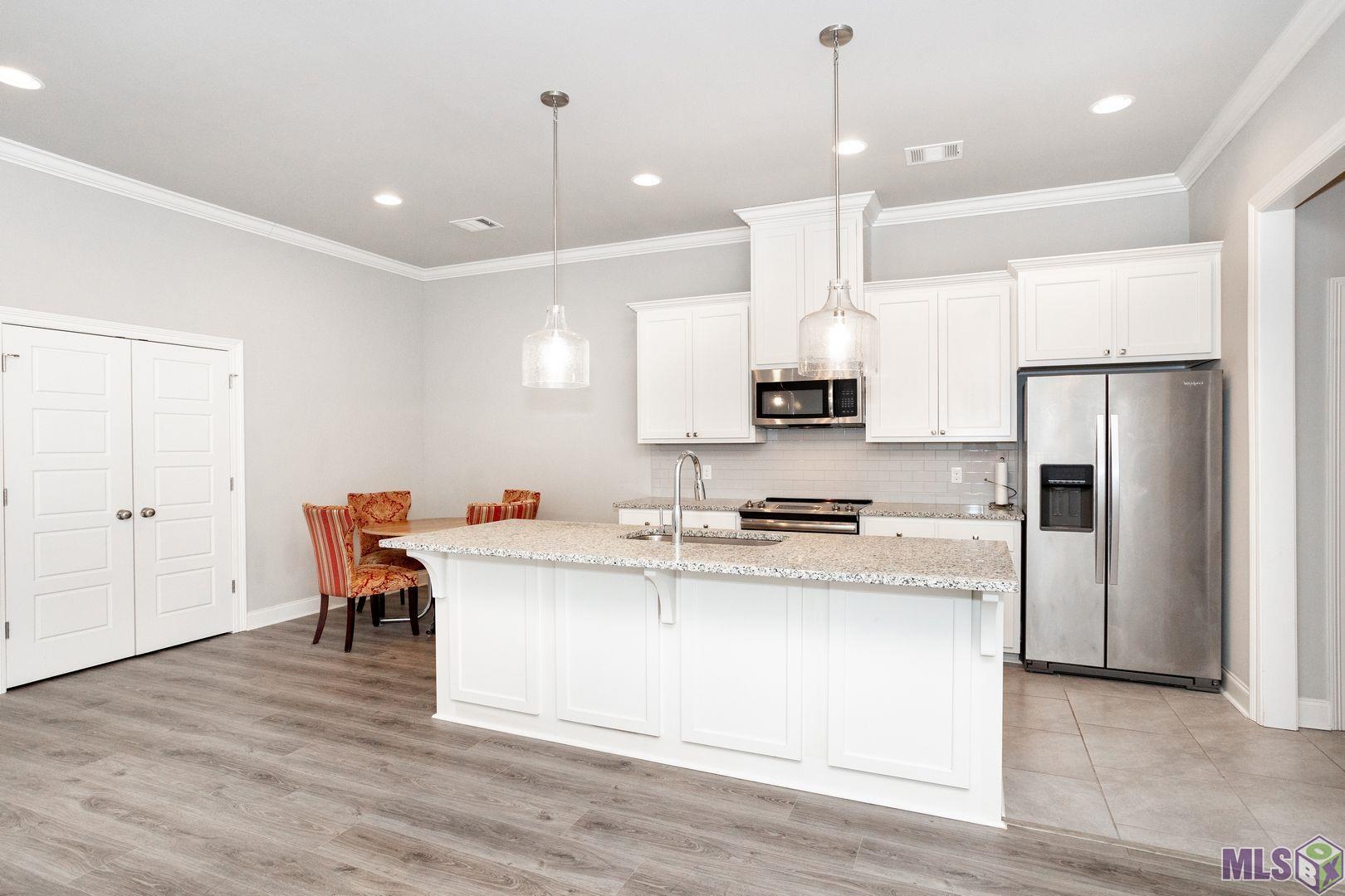 1419 Partierre Lane Baton Rouge, LA 70820 - Photo 3 of 22 Gallery Image 3