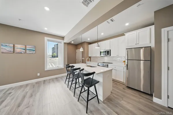 $2,300 | 3 Giada Lane, Unit 5, Middletown, NY 10940