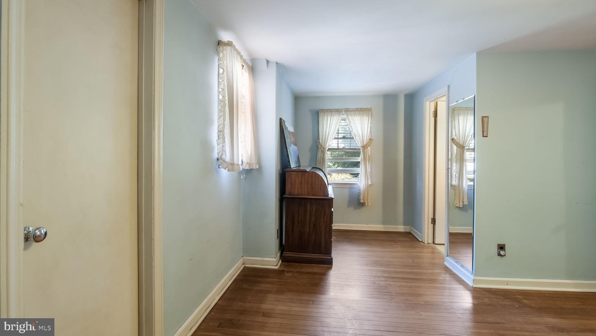 7 South Hillcrest Road Springfield, PA 19064 - Photo 20 of 28 Primary Bedroom